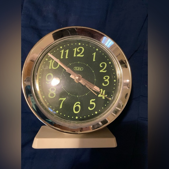 Tozai Vintage Wind up Alarm Clock | Glowing Hour/Minute Hand 1970s Big Ben Style - Picture 1 of 2
